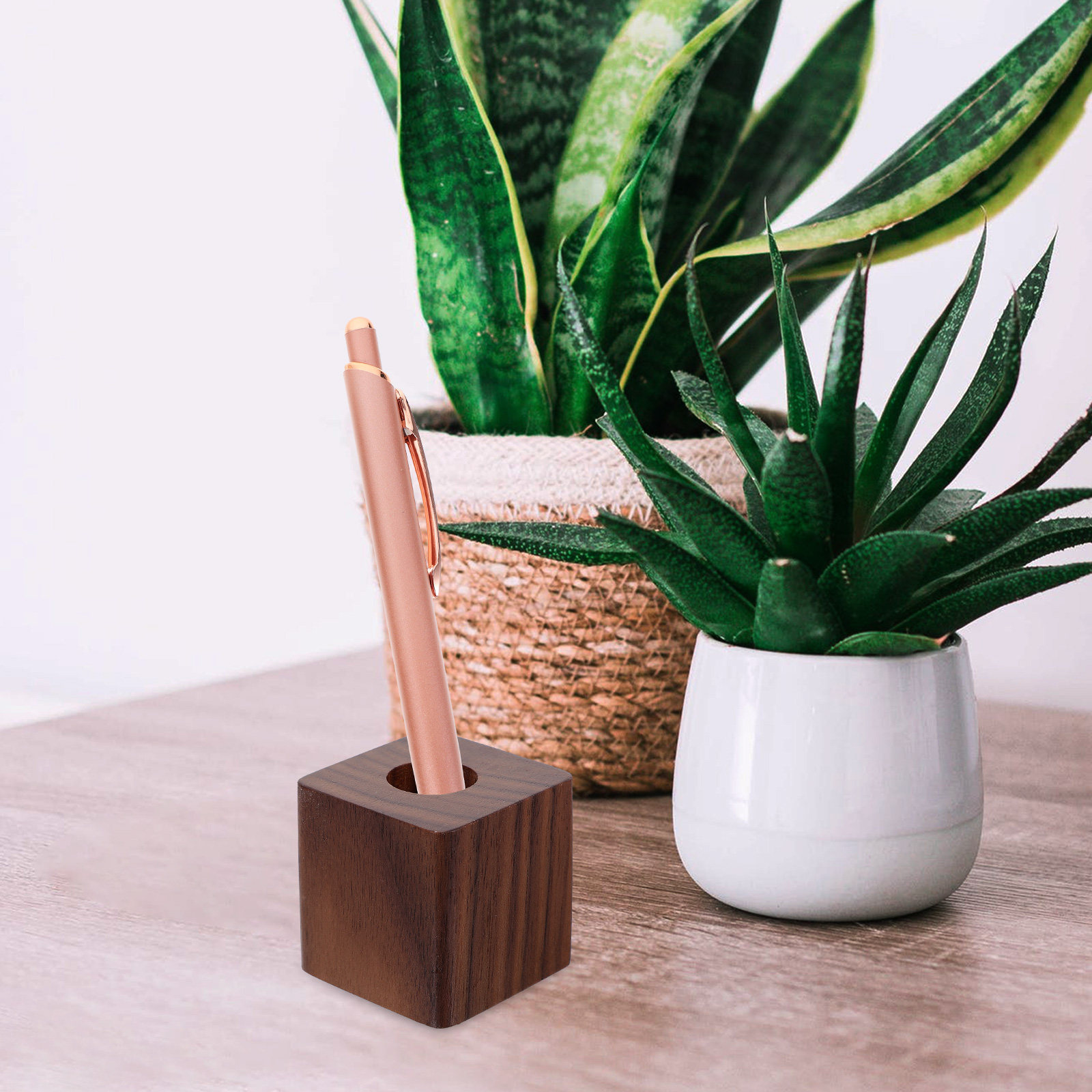 Pen Rest Single - Houten penhouder van walnoot, kubusvormig, voor